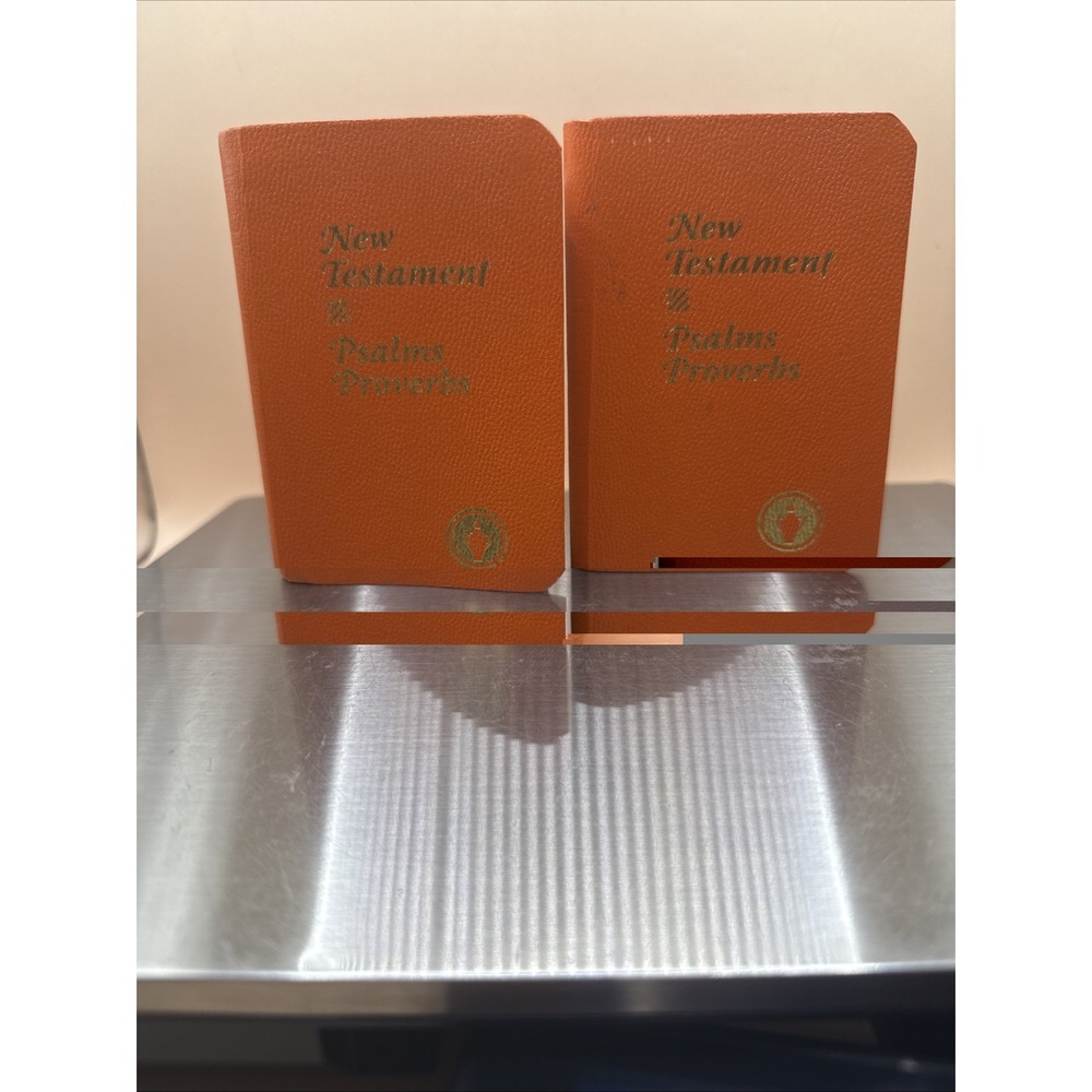 Lot of 2 Gideons Pocket Bible New Testament Psalms Proverbs Mini Scripture USA